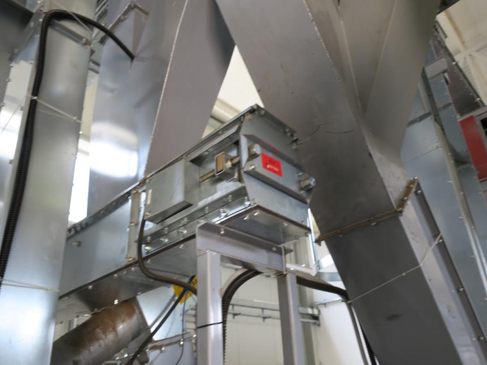 Machines from the biofuel production plant<br>
-3